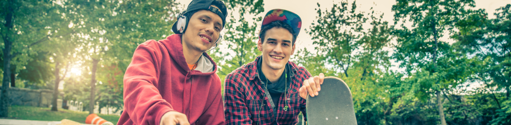 Skateboard und 2 Freunde